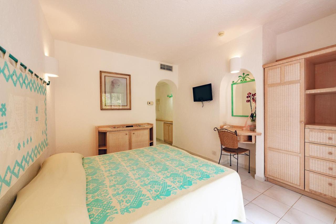 Hotel Punta Est Baja Sardinia Zewnętrze zdjęcie