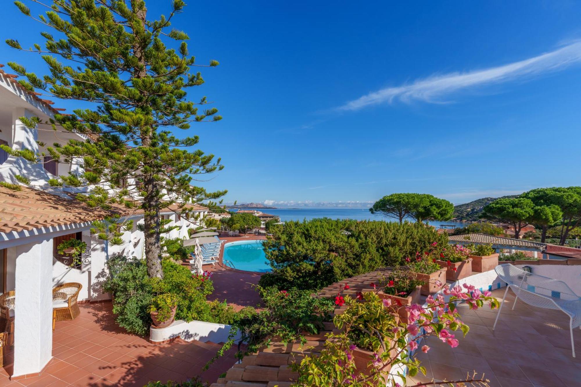 Hotel Punta Est Baja Sardinia Zewnętrze zdjęcie