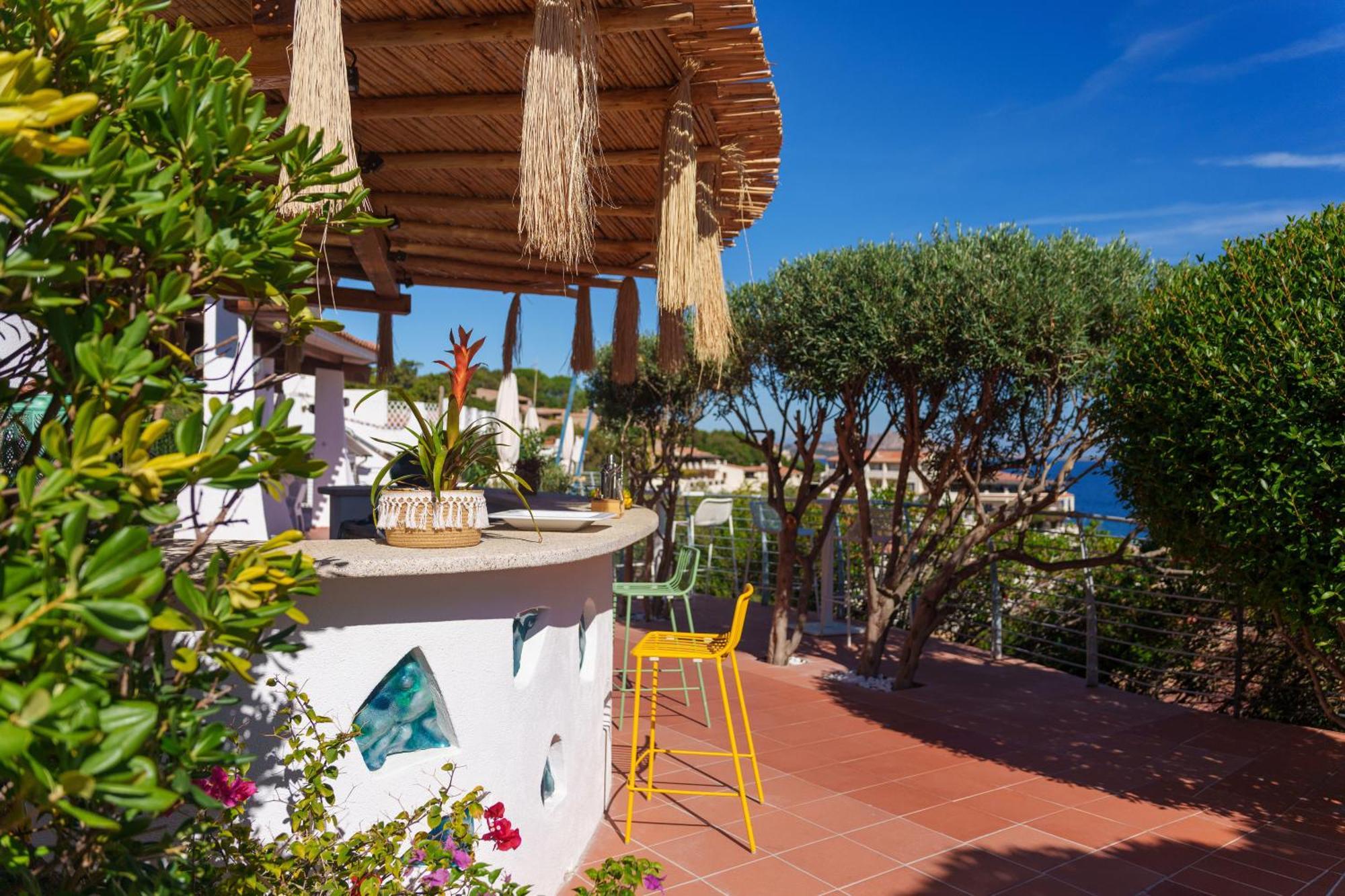 Hotel Punta Est Baja Sardinia Zewnętrze zdjęcie