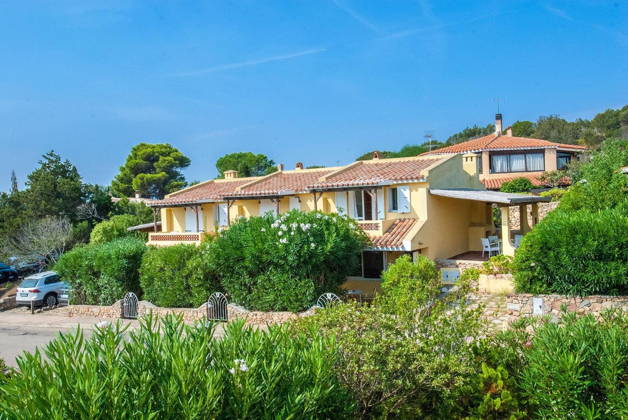 Hotel Punta Est Baja Sardinia Zewnętrze zdjęcie