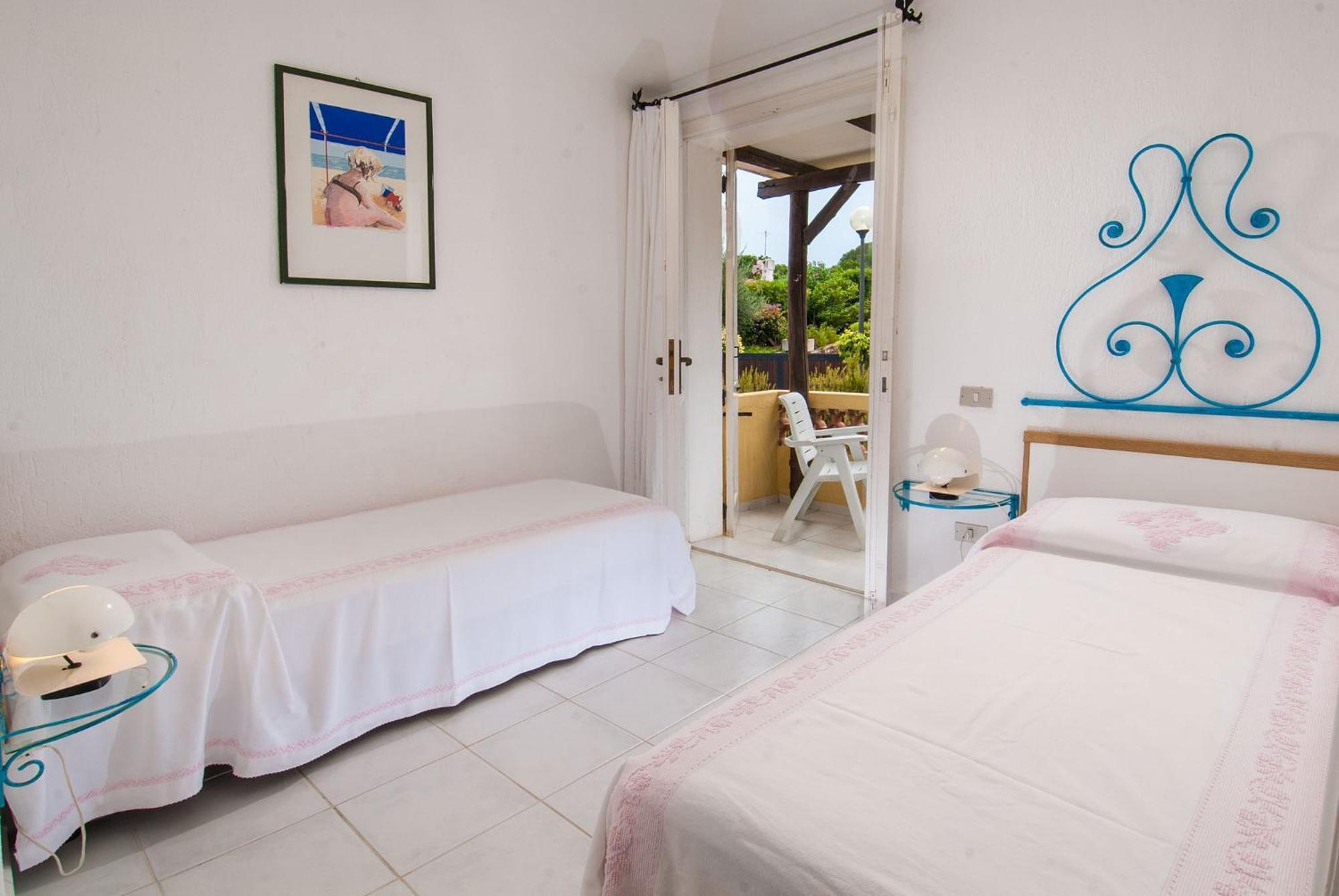 Hotel Punta Est Baja Sardinia Zewnętrze zdjęcie